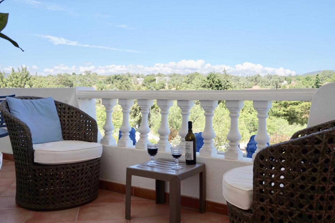 The White House - Boutique Villa โอลเญา ภายนอก รูปภาพ